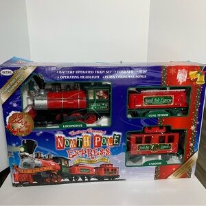 NORTH POLE EXPRESS BATTERY OPERATED TRAIN SET